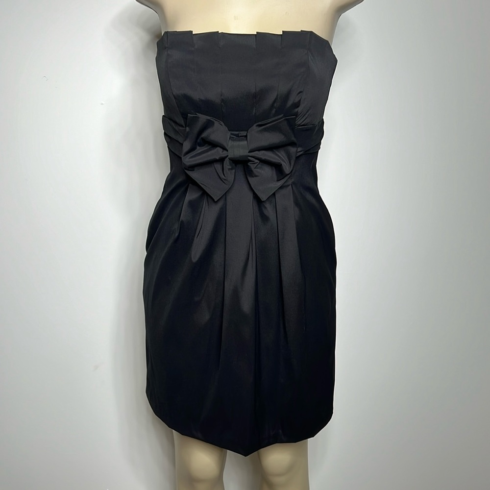 Dj-Jaz size 8 black dress with bow detail